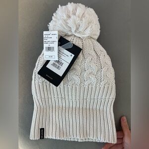 NWT Burton Knit Pom-Pom Beanie